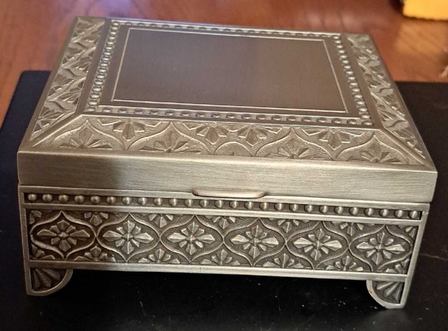Vintage Silver-Tone Metal Jewelry/Trinket Box – Embossed Floral - photo 2