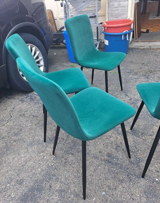 Green Velvet Chairs - photo 3