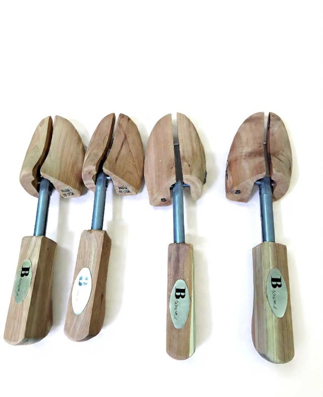 Vintage Browns 10" Wooden Shoe Trees – Set of 4