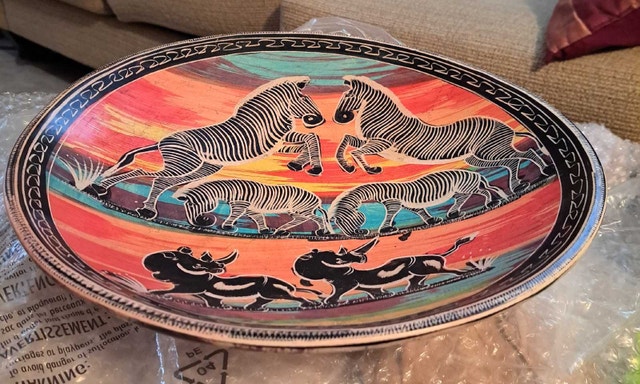 Vintage African Soapstone Safari Animal Decorative Plate 13.5"