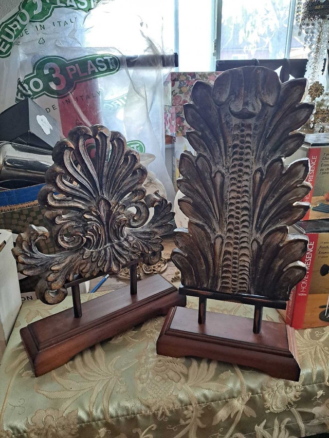 Pair of Vintage Carved Wood Acanthus Leaf Bookends