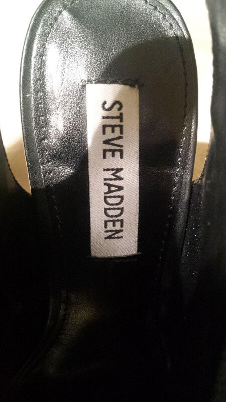STEVE MADDEN black leather rock n roll booties Size 7.5 - photo 2