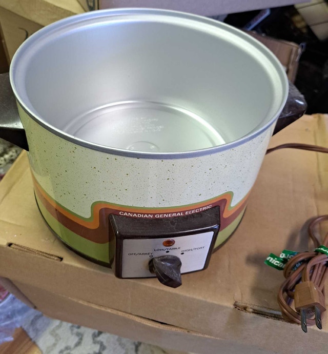 Vintage CGE Slow Cooker – Retro Find - photo 2