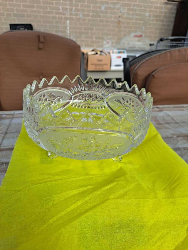 Vintage 24% Lead Crystal Footed Bowl – European Collection