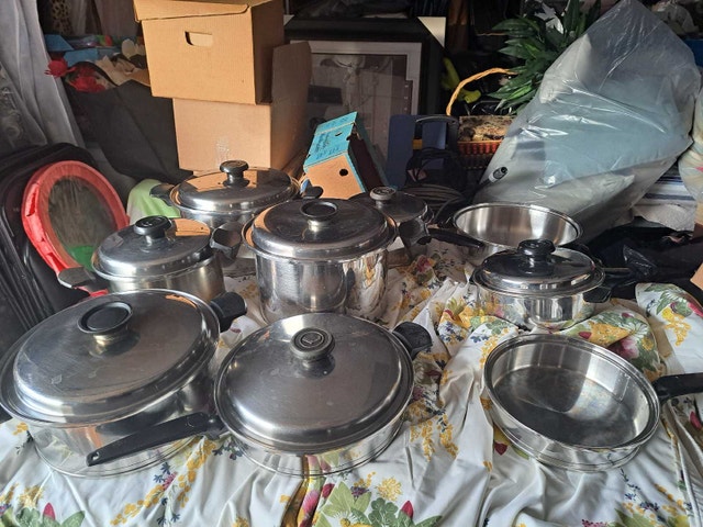 Vintage Assorted Cooking Pots Cocomatic, Lifetime