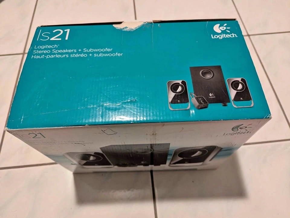 Logitech IS21 stereo speakers + subwoofer