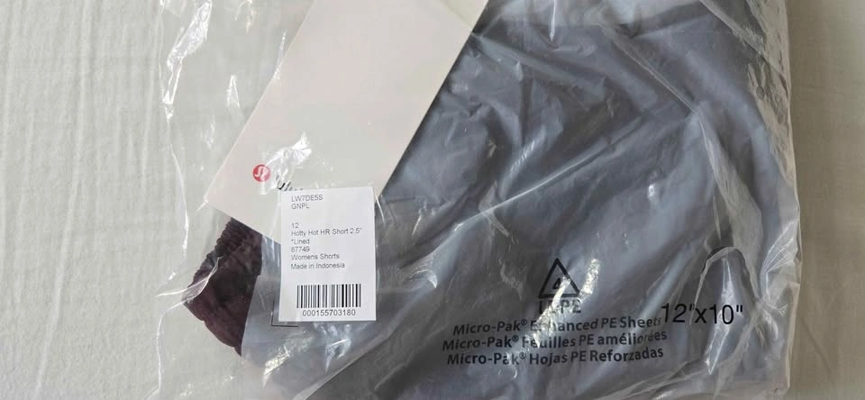 Lululemon hotty hots high rise short 2.5 (size 12) - NEW - photo 4