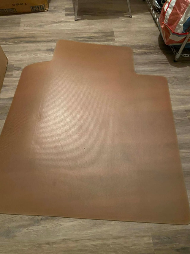 Office chair mat with beveled edges and lip - photo 3
