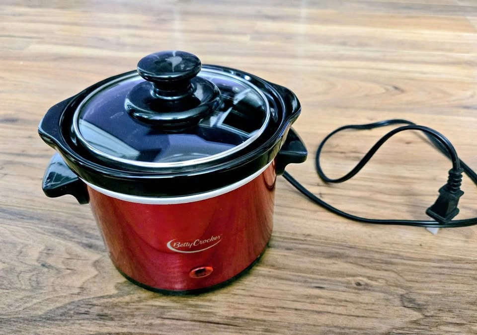 Betty Crocker Mini Slow Cooker - Fondue maker