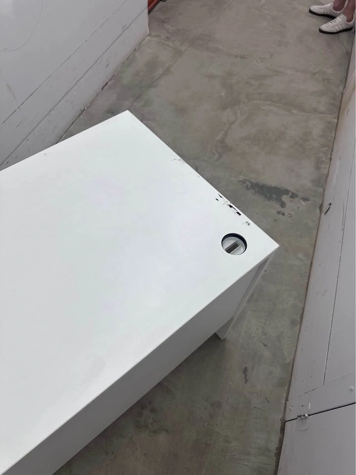 White Desk - photo 4