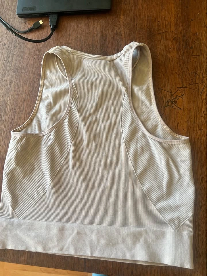 H&M faded beige basic racerback sports top size L - photo 2