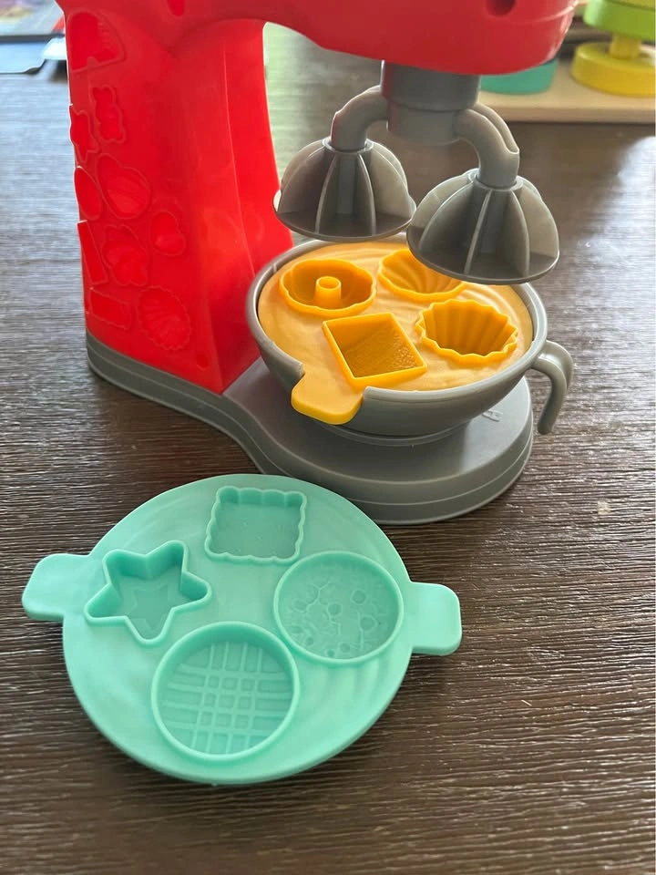 Play-Doh Mixer Toy Baking Playset - photo 2