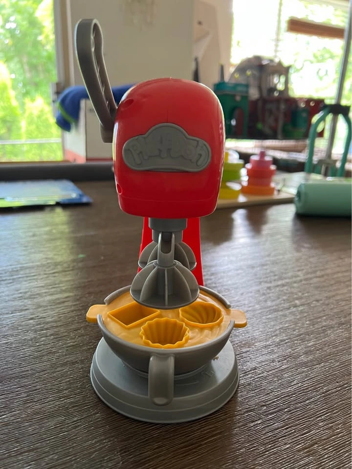 Play-Doh Mixer Toy Baking Playset - photo 4