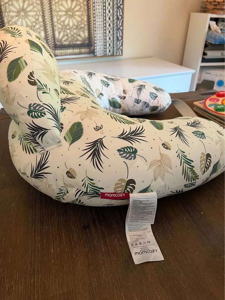 Breastfeeding pillow - photo 2