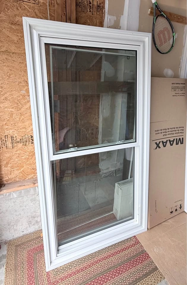 Large White Vinyl Double Pane Window 97cm x 189cm - photo 4