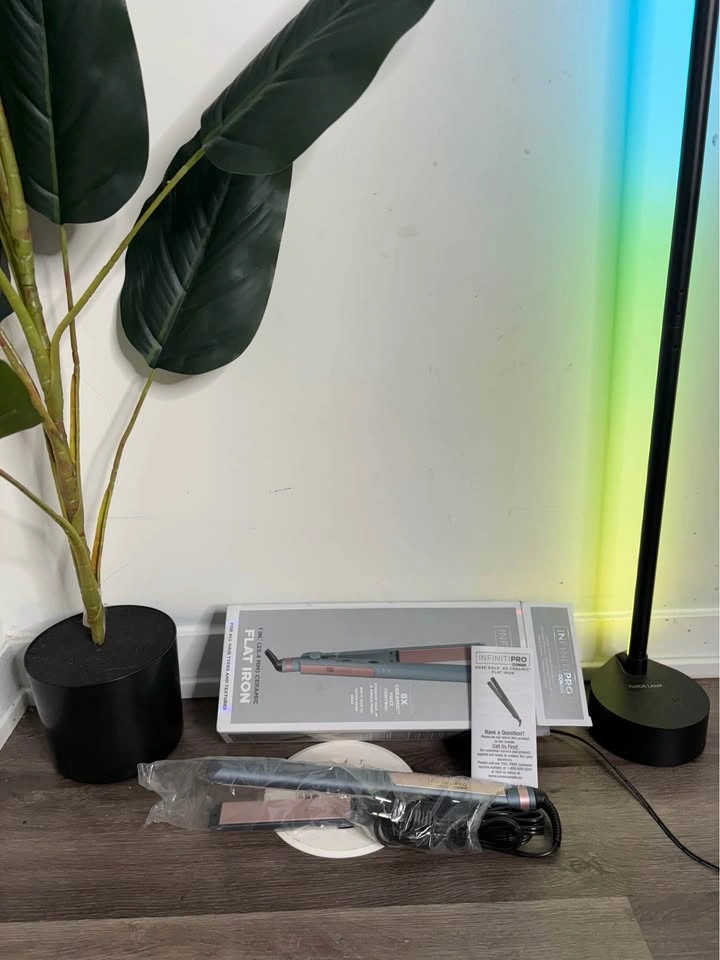 Hair Straightener - photo 2