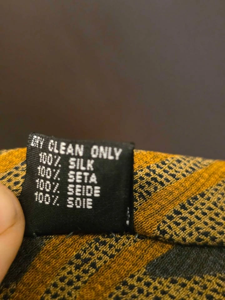 2× Italian Silk Ties – Holt Renfrew & Canali – Excellent Conditi - photo 3