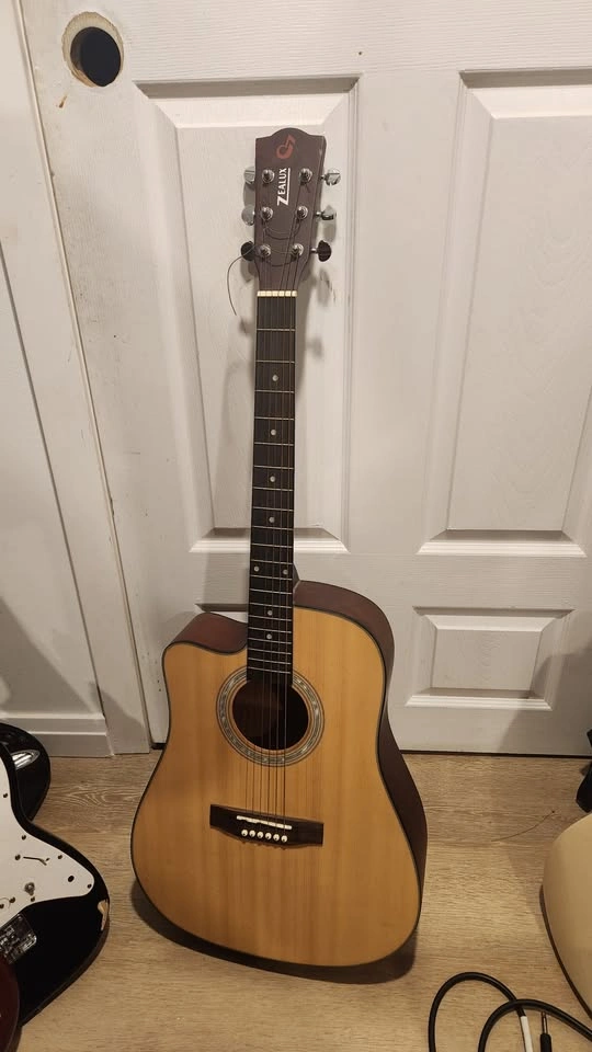 $250 Zealux Left-handed Acoustic Guitar with Cutaway - photo 2