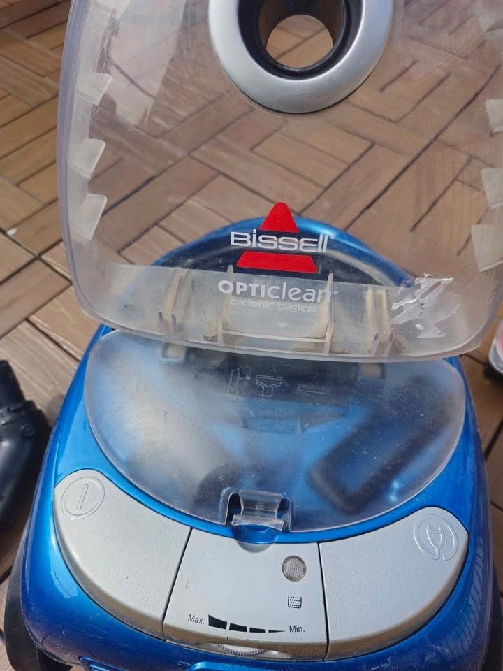 Bissell Vacuum - photo 2