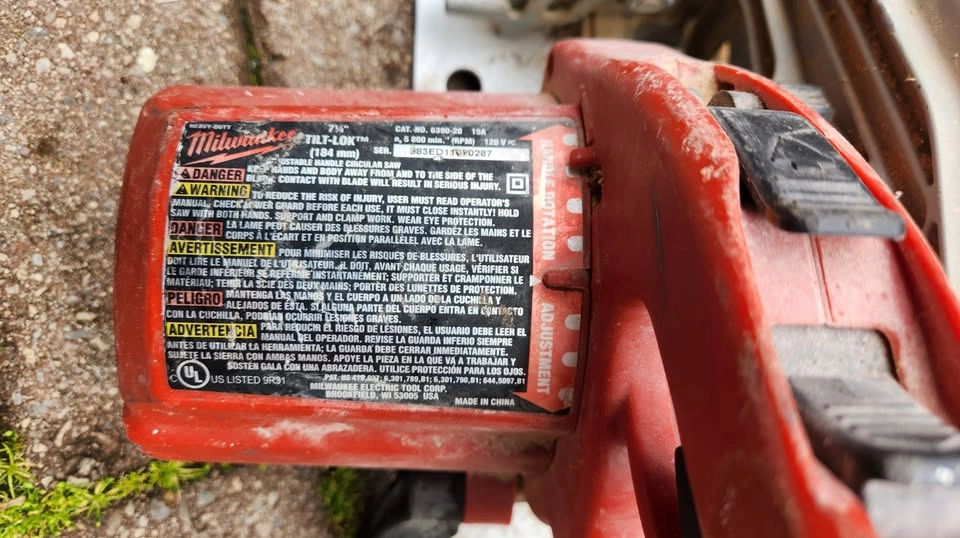 $100 Milwaukee 7-1/4" Circular Saw 110v 15amp - photo 3