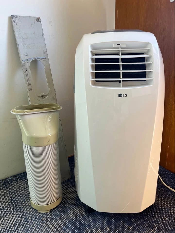 LG 10,000 BTU Portable Air Conditioner – Blows Cold – Complete K - photo 4