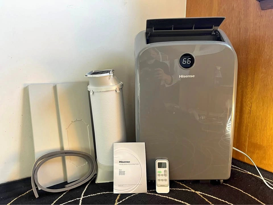 Hisense 12,000 BTU Portable Air Conditioner – Cool Grey