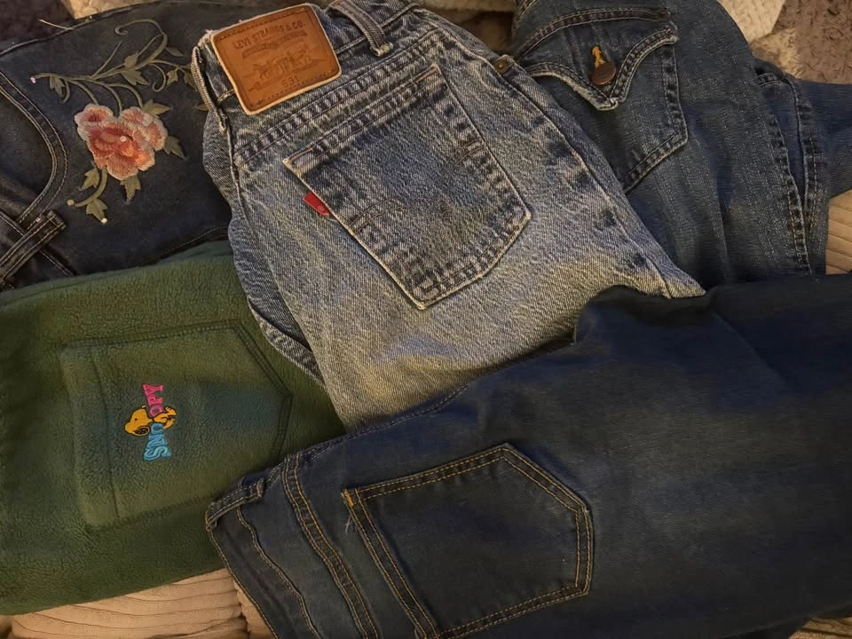 Clothing/Yard Sale! - photo 2
