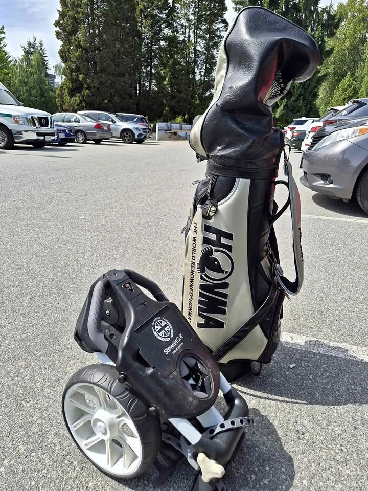 Honma Golf Bag and Push Cart Set