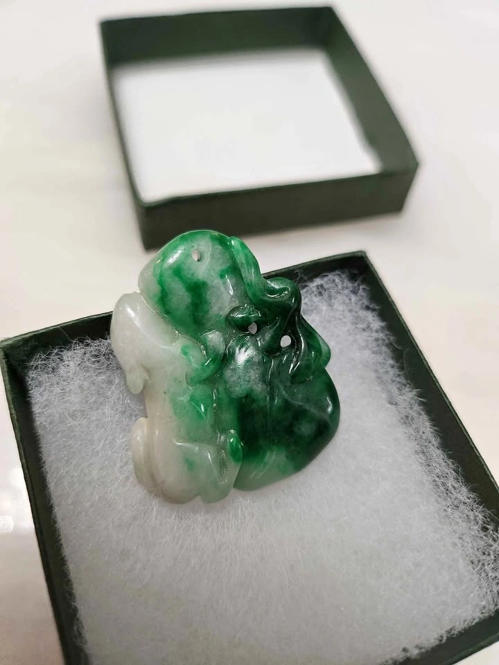 Burmese / Myanmar Natural Jadeite Pendant