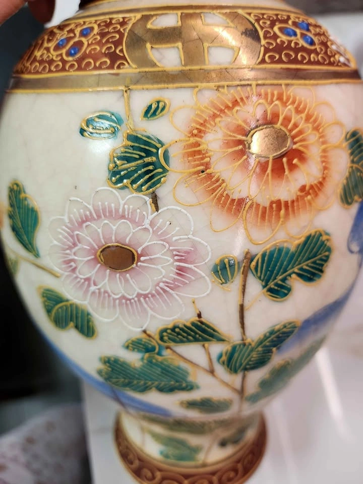 Vintage Japanese Satsuma Crackle Glaze Vase - photo 4