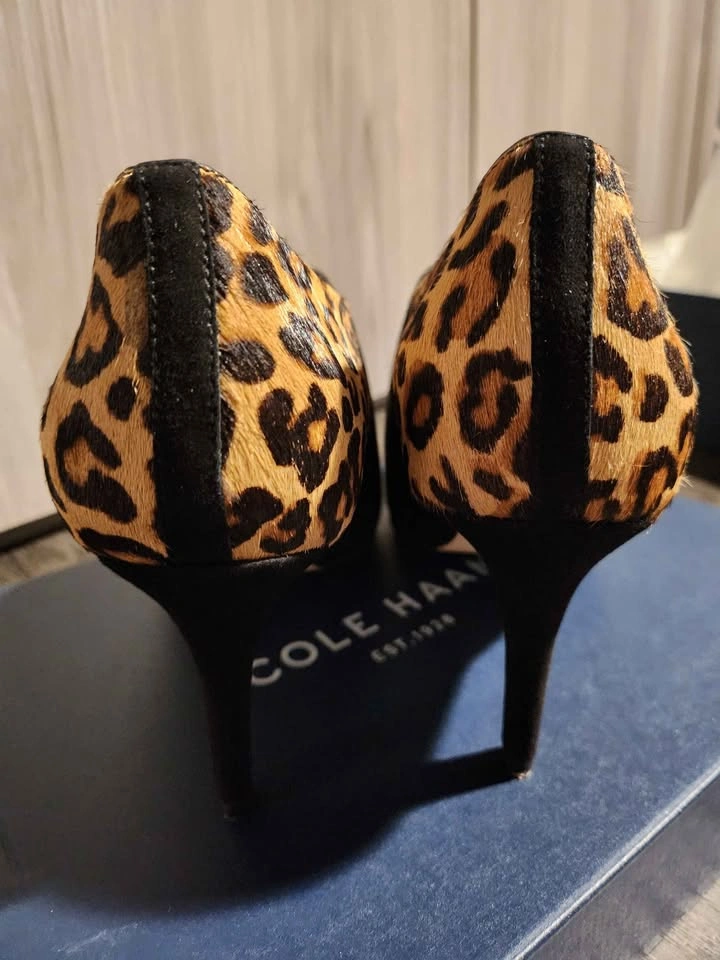 Cole Haan Suede Leather Heels / Bootie - Black and Leopard Print - photo 4