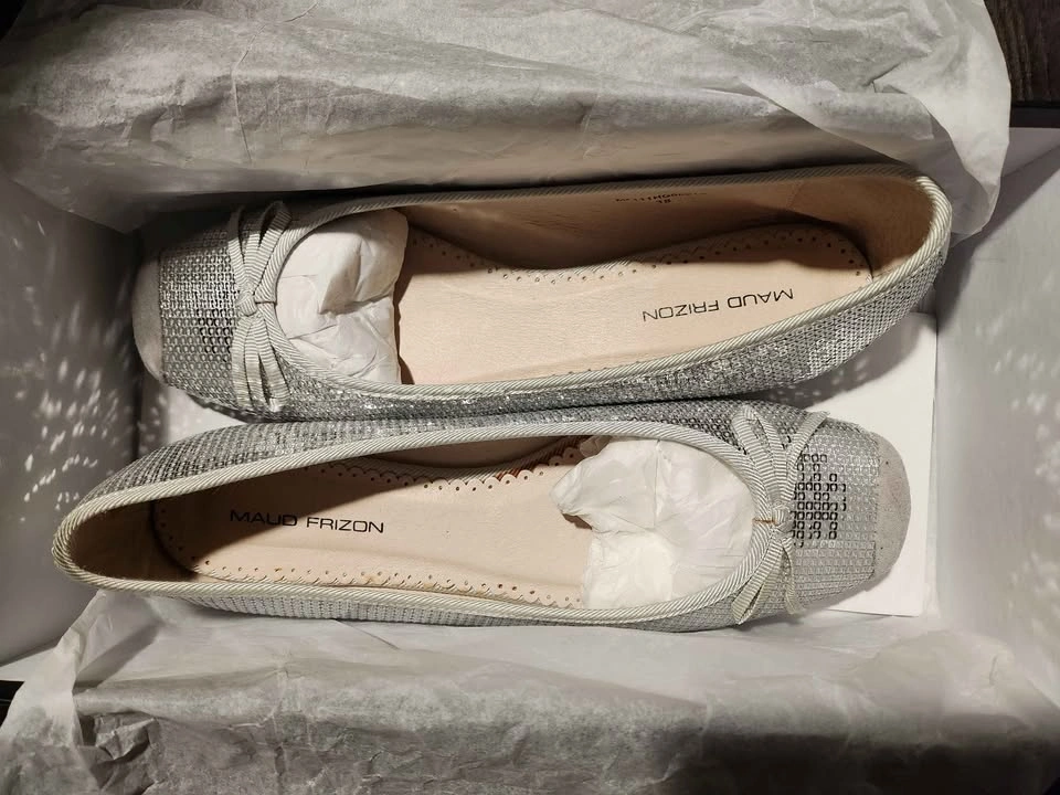 NEW Maud Frizon Silver Sequin Ballerina Flats - photo 4