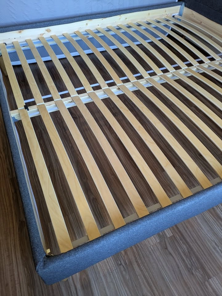 IKEA IDANÄS Upholstered Bed Frame (King) - photo 2