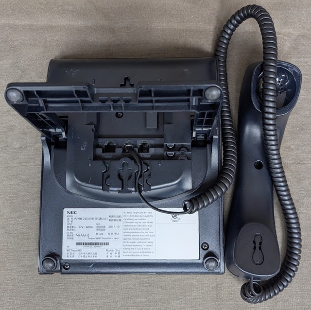 NEC IP7WW-24TXH-B1 TEL(BK) SL2100 24-Button Digital Phone - photo 2