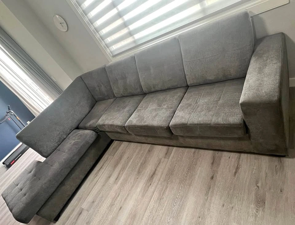 Comfortable Gray Sectional Sofa Couch