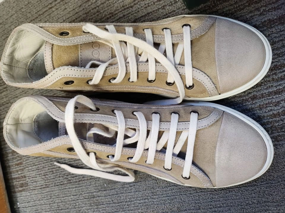 NEW Roots Leather Sneakers /Runners - photo 5