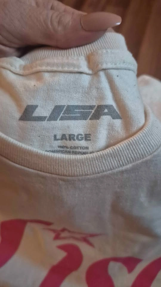Lisa Blackpink Official Merchandise T-Shirt Large - photo 2