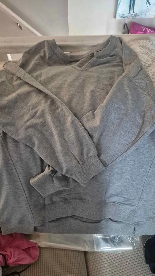 Grey Floral Raglan Hoodie (Medium/Large) - photo 3