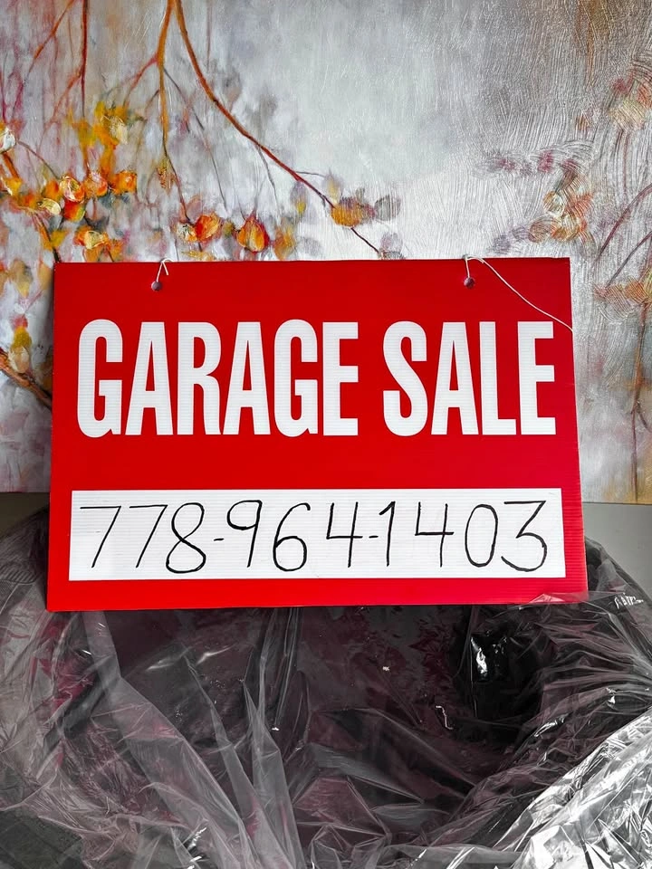 ✨GARAGE SALE✨