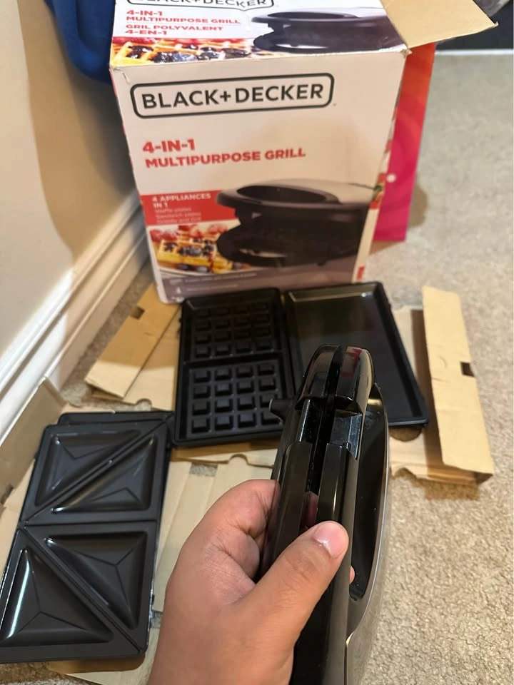 Black Decker 4-in-1 Multipurpose Grill Waffle Sandwich Maker - photo 2