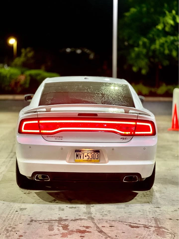 2014 Dodge Charger R/T Max Sedan 4D - photo 5
