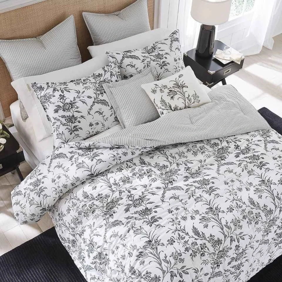 7 pcs King size Laura Ashley Comforter Set - 100% Cotton - photo 3