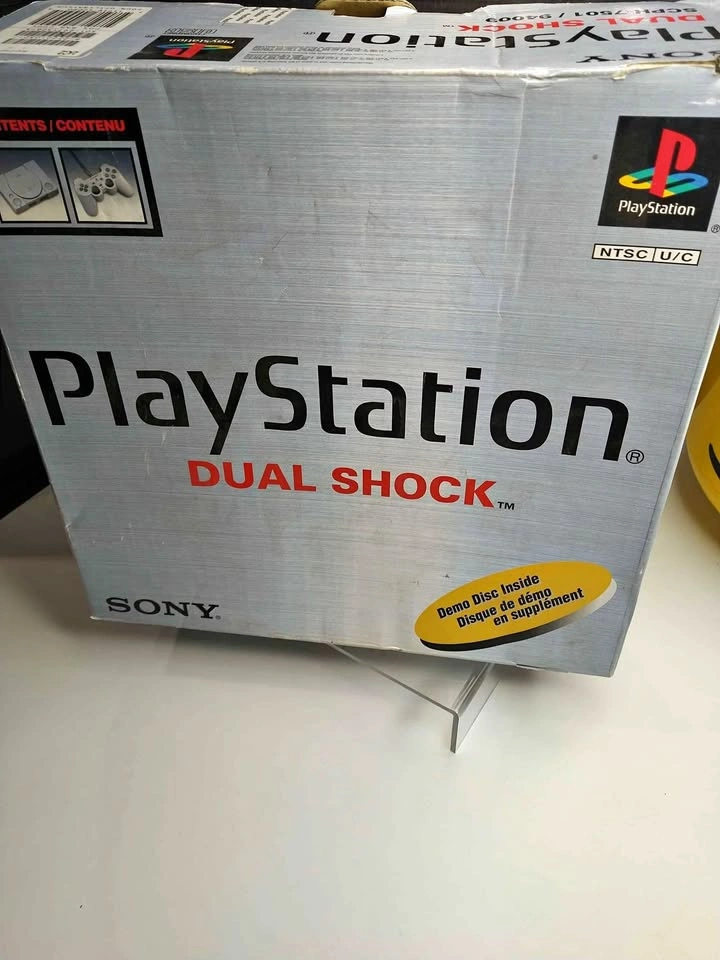 PlayStation 1 console SCPH-7501