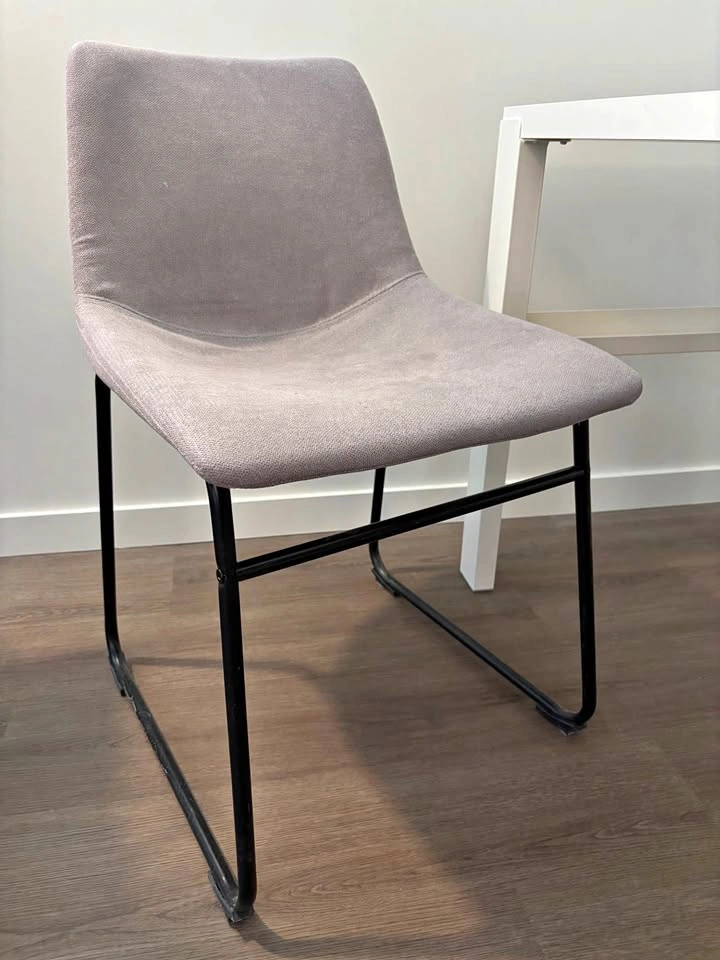 Dining chairs (set of 2)