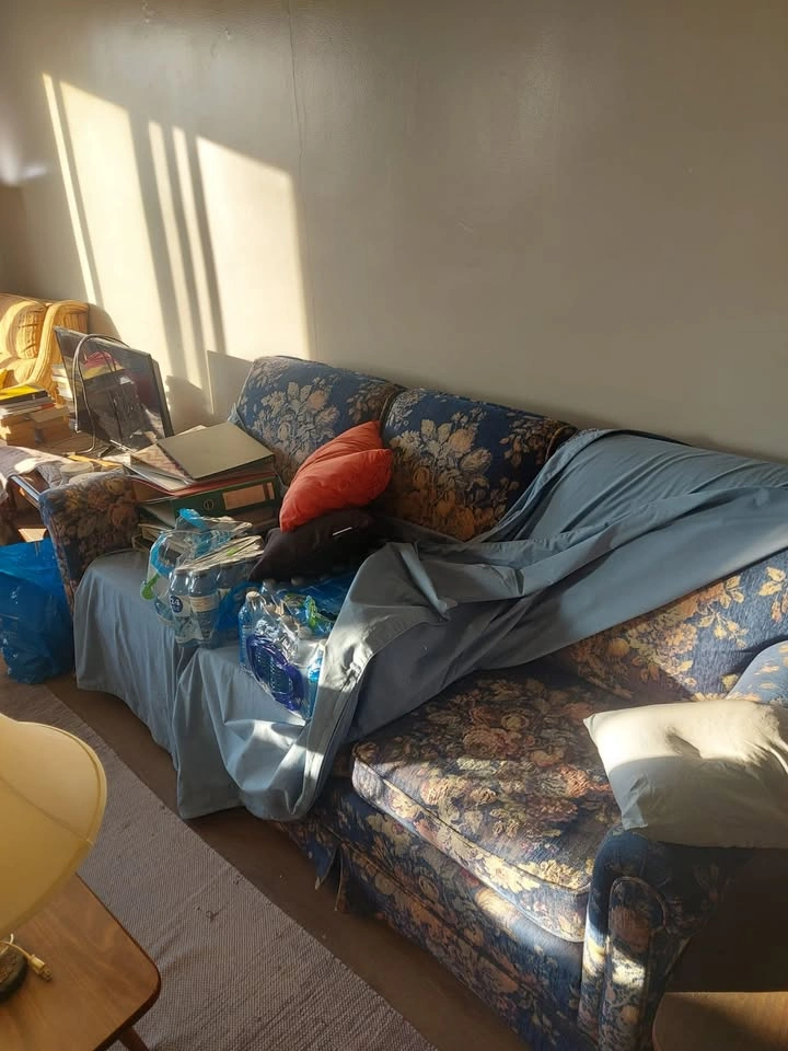 3-seat floral couch / sofa - photo 2