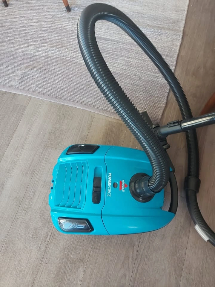 Bissell PowerForce Canister Vacuum - photo 3