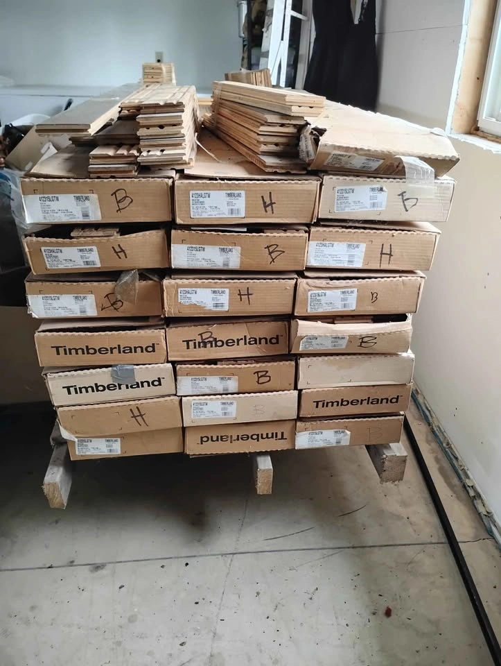 Hardwood flooring bundle - photo 2