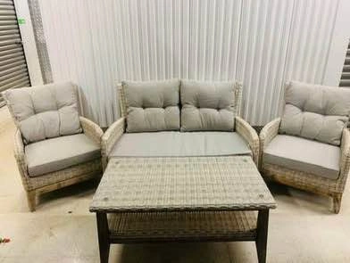 Quality Resin Wicker/Rattan and Wood 4-piece Patio Set - photo 2