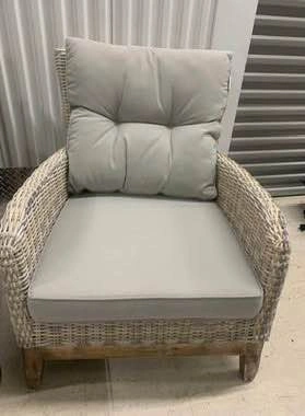 Quality Resin Wicker/Rattan and Wood 4-piece Patio Set - photo 4