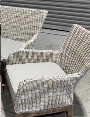 Quality Resin Wicker/Rattan and Wood 4-piece Patio Set - photo 5
